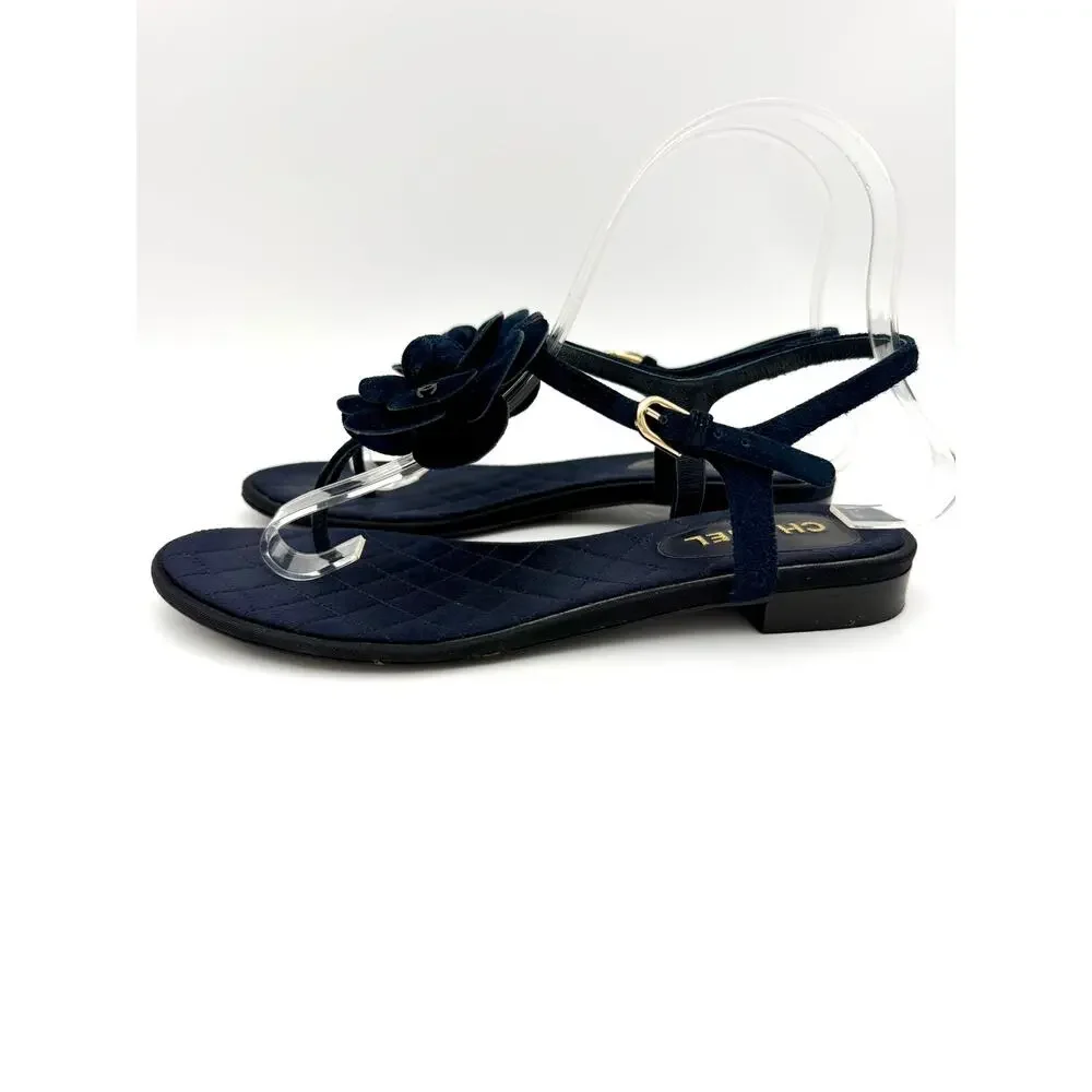 Chanel Interlocking CC Camillia Thong Sandals Navy Blue Suede Size 37C / 7 Wide